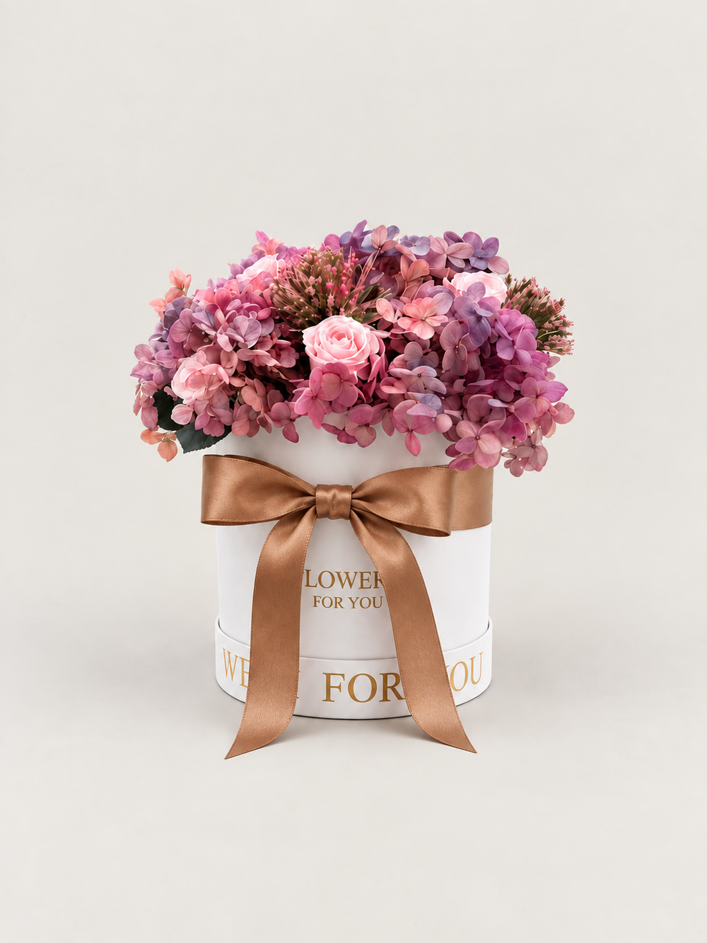 Nuvola di Seta: rose e ortensie stabilizzate in tonalità cipria e malva